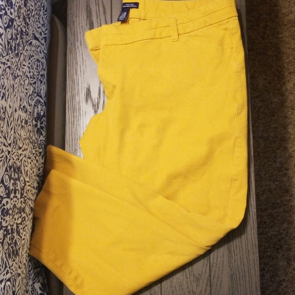 Gap Capris
